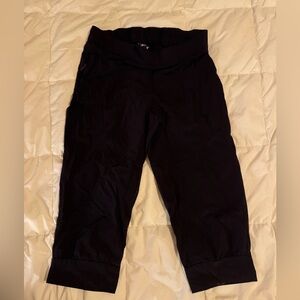 Nike super lightweight waterproof capri pant